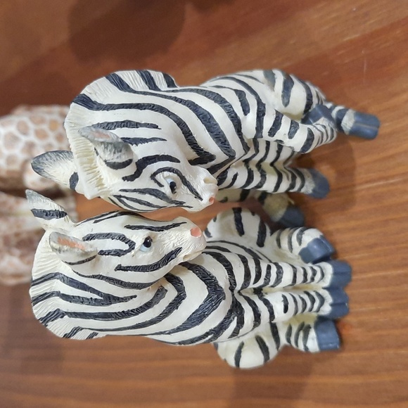 Franklin Mint Animal Figurines 3 Piece Set For Price.